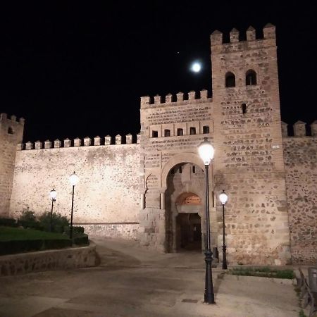 Puerta Del Vado Alto Apartment Толедо Екстериор снимка