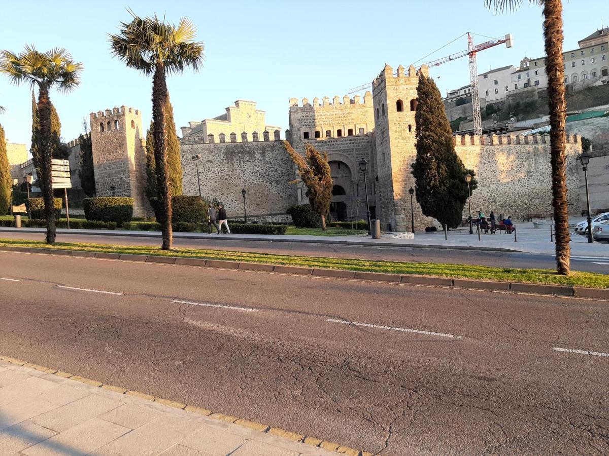 Puerta Del Vado Alto Apartment Толедо Екстериор снимка